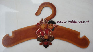 souvenir pernikahan etnik tradisional nuansa Indonesia banget asli handmade hasil kerajinan tangan dari bali